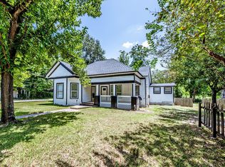 522 E Morris St, Madisonville, TX 77864