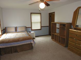 3790 Grandview Ave, Gurnee, IL 60031