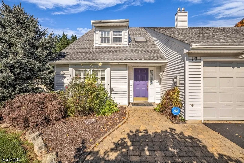 19 Crefeld Ct
