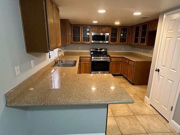 3rd image of 7725 Seagull Ave