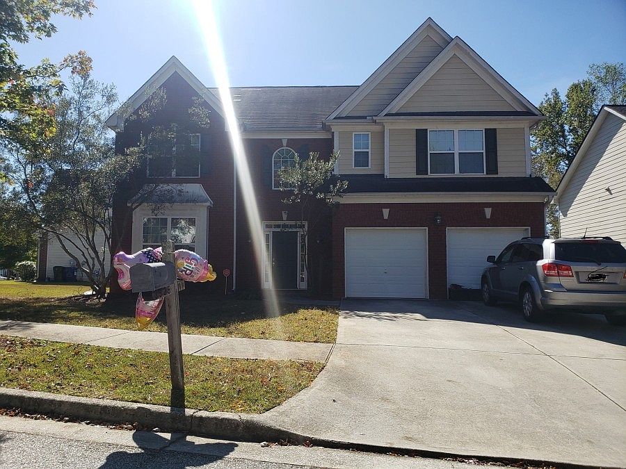 1st image of 3925 Yosemite Park Ln