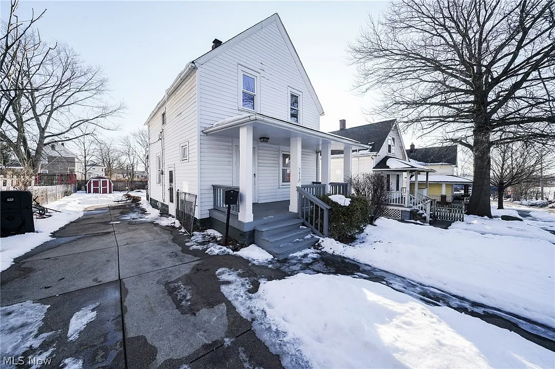 7610 Rosewood Ave photo 1