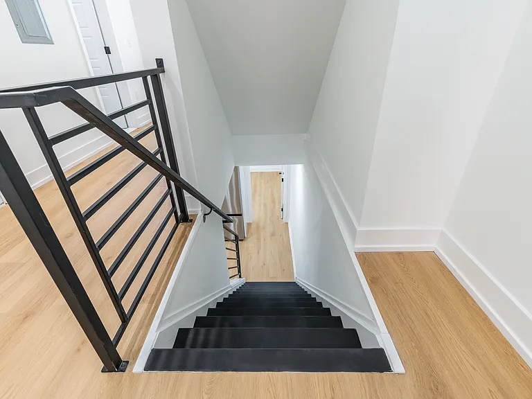 737 N 42nd St #1 — Photo 22