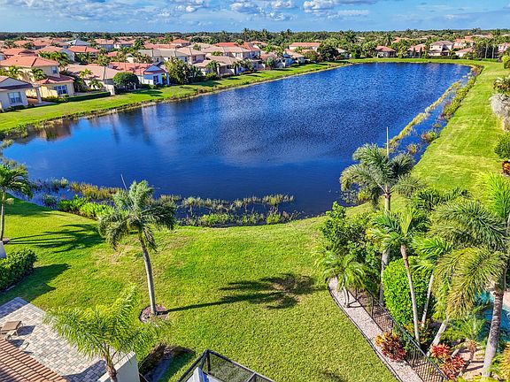 5th image of 166 Isle Verde Way