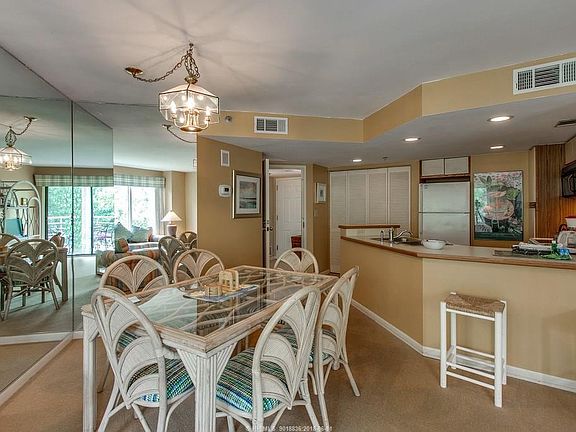 5th image of 1 Ocean Ln APT 2219