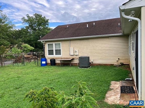 4th image of 397 Minor Ridge Rd
