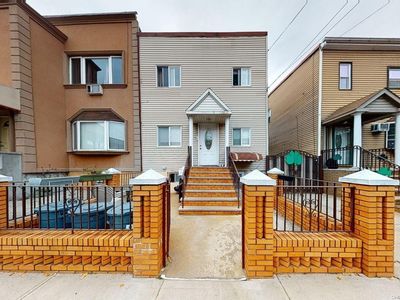 215 Java Street, Brooklyn, NY, 11222