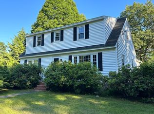 51 Lowell St, Dunstable, MA 01827