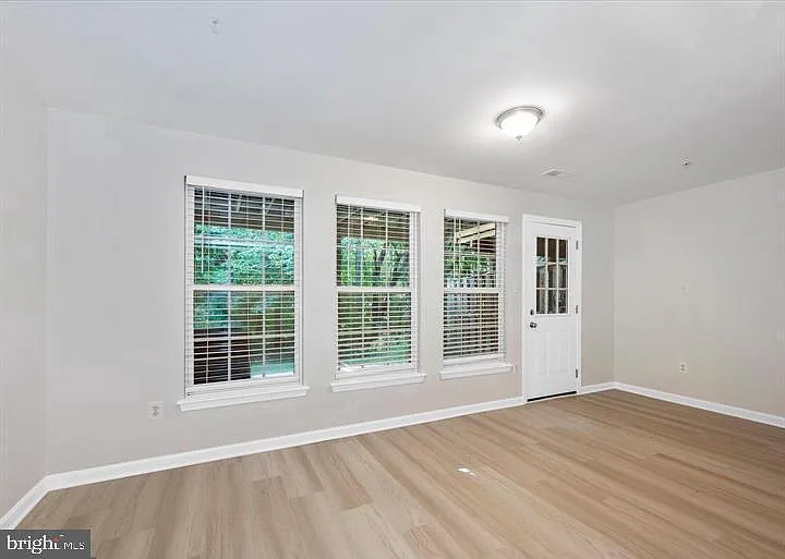 3534 Winthrop Ln — Photo 37