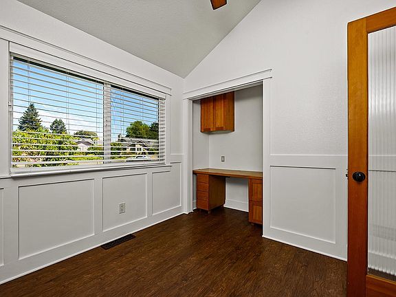 3rd image of 2266 Coventry Court