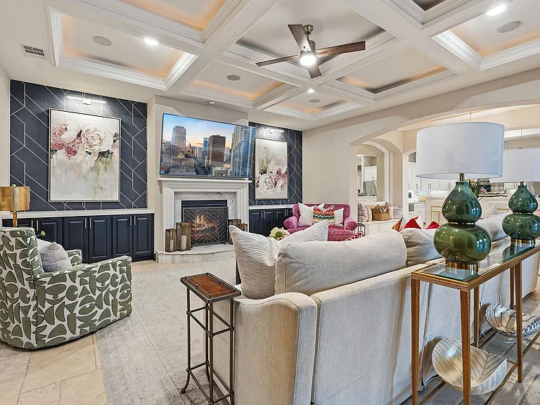 1028 Villa Hill Dr — Photo 5