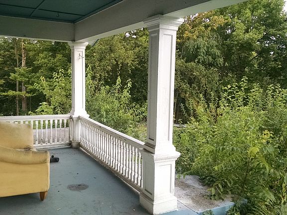 3rd image of 878 Hutchins Ave