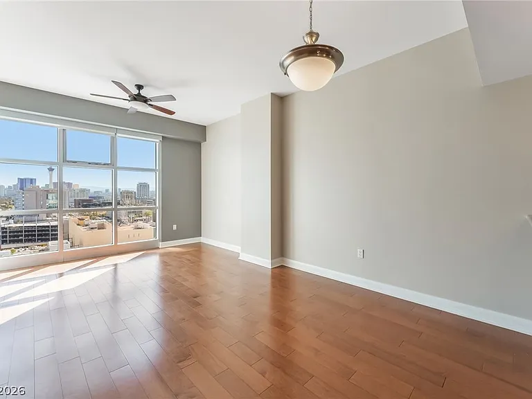 150 Las Vegas Blvd #1711 — Photo 11