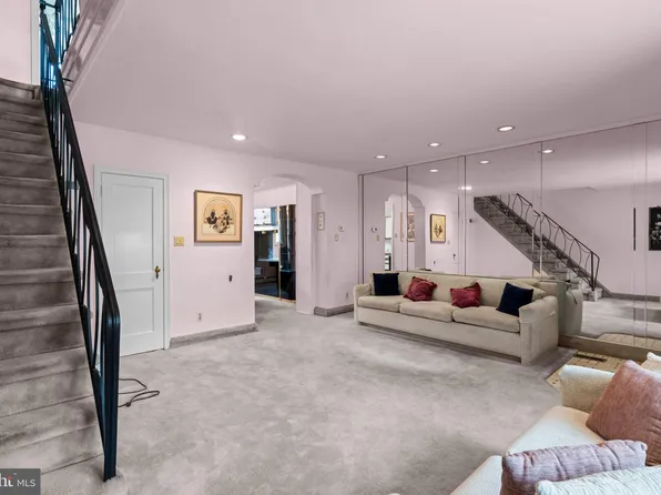 6707 Souder St, Philadelphia, PA 19149