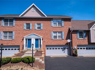 203 Apple Blossom Ct, Delmont, PA