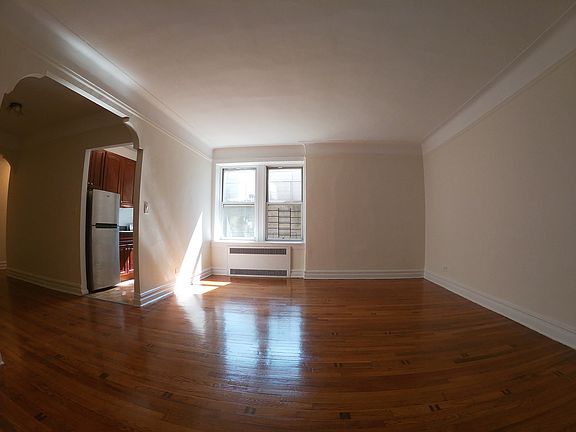 3rd image of 62-82 Saunders St #I