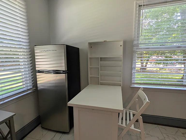 3022 Gresham Rd SE — Photo 5