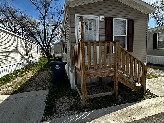 2nd image of 245 SE 29th St #B-12