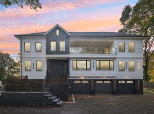 883 Greendale Ave, Needham, MA 02492