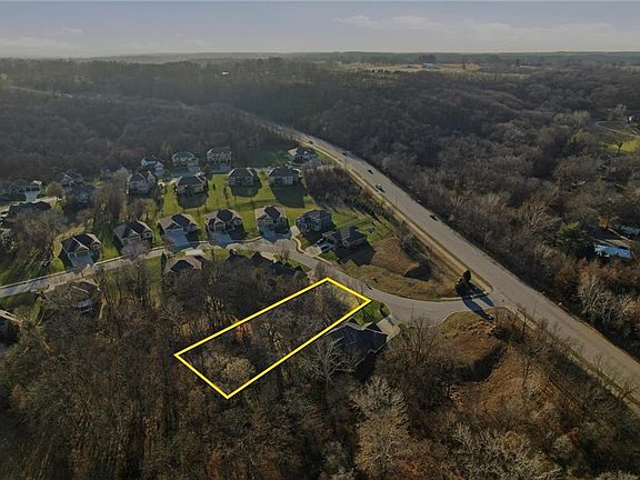 3rd image of 1934 Edgewood Dr