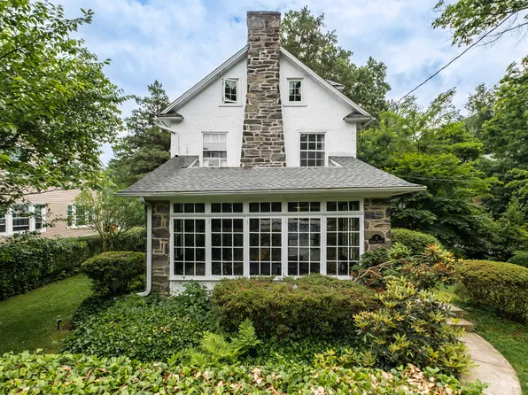 2 Elmwood Ave, Narberth, PA 19072