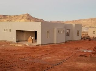 870 S Shelter Cove Rd, Big Water, UT 84741