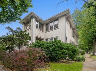 648 Highland Ave UNIT 1, Oak Park, IL 60304