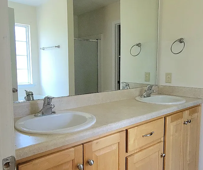 435 Creekside Cir — Photo 15
