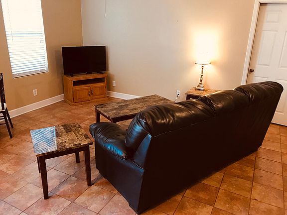 4th image of 4906 Chaney St #B