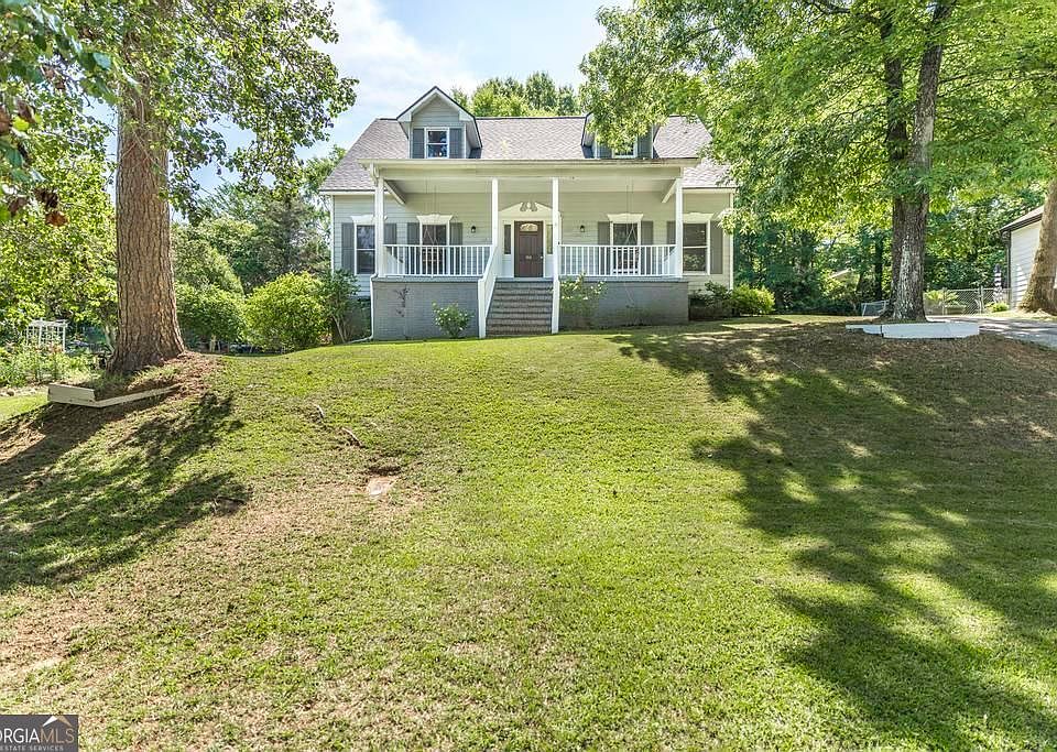 1st image of 252 N Wesleyan Cir
