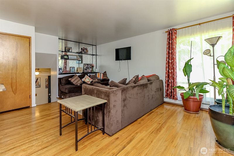 3rd image of 2633 Lake Youngs Court SE