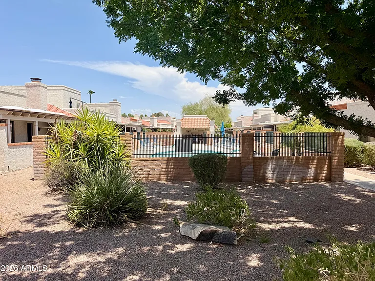 5147 N 76th Pl — Photo 43