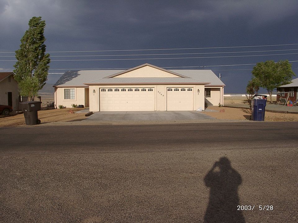 3GAR/6 Driveway Parking