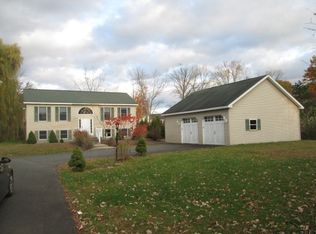 703 Hudson River Rd, Waterford, NY 12188