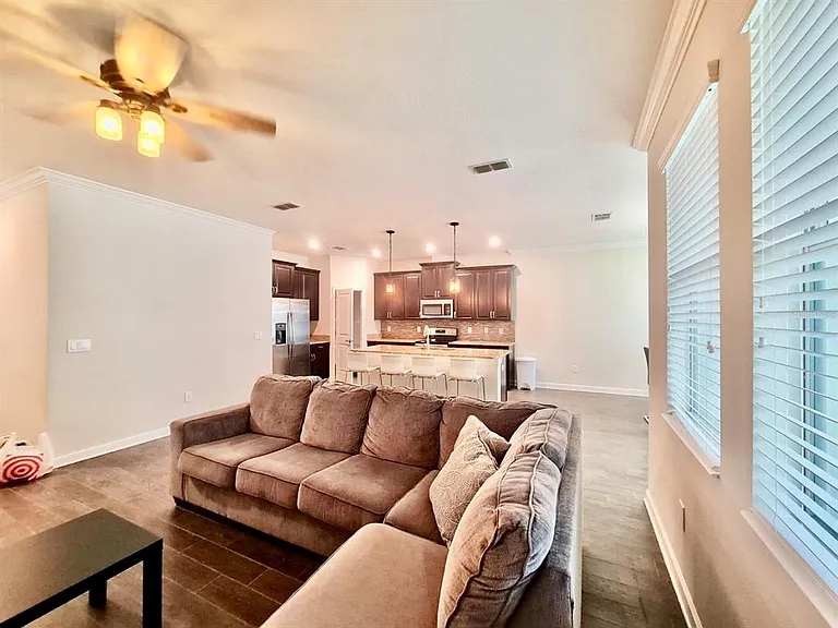 4635 Fairy Tale Cir — Photo 8