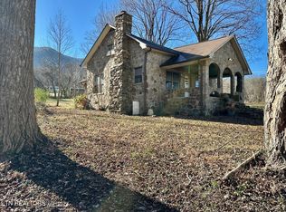 3528 Sugar Camp Cir, Sevierville, TN 37862