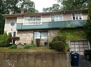 53 Brook Farm Rd, West Roxbury, MA 02132