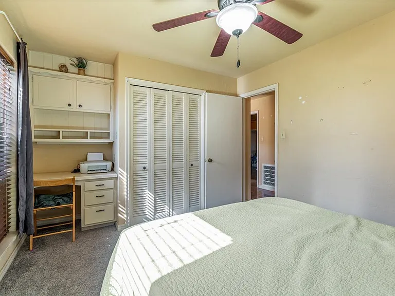 2905 NW Templeton Ter — Photo 8