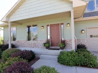 2217 Stone Crest Rd, Stoughton, WI 53589