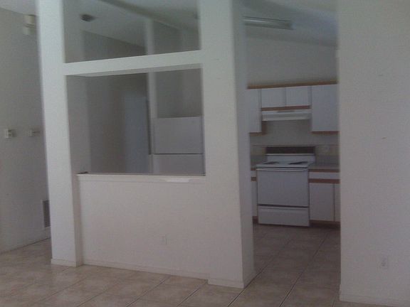 2nd image of 551 Carambola Ave