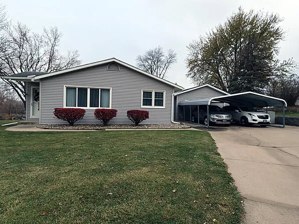 4112 47th St, Sioux City, IA 51108