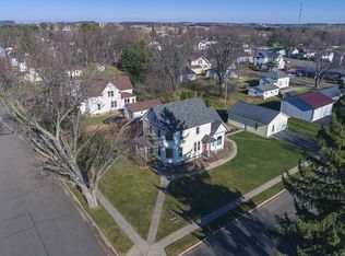 300 N 2nd St, Abbotsford, WI 54405