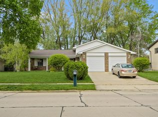 2106 Branch Rd, Champaign, IL 61821