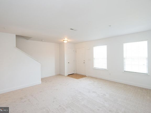 4th image of 705 Wood Duck Dr