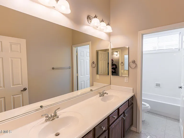 3433 W Languid Ln — Photo 25