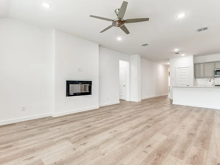 4923 Bellhurst Dr — Photo 11