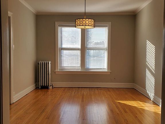 4th image of 1733 W Thorndale Ave APT 2A