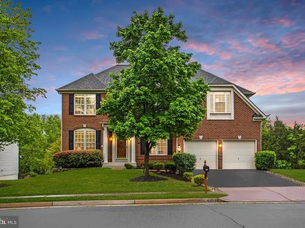 823 Bow Lake Pl NE, Leesburg, VA 20176
