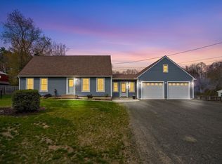 113 Batchelor St, Granby, MA 01033