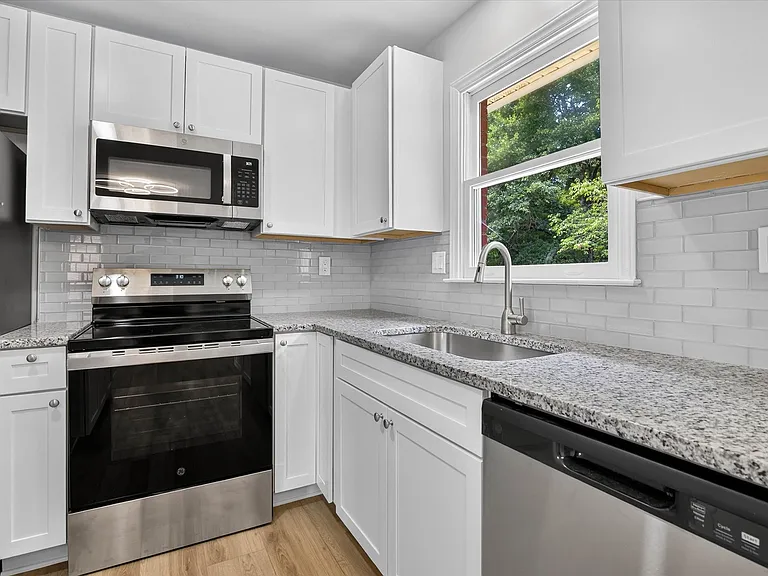 912 Kearney Dr — Photo 11